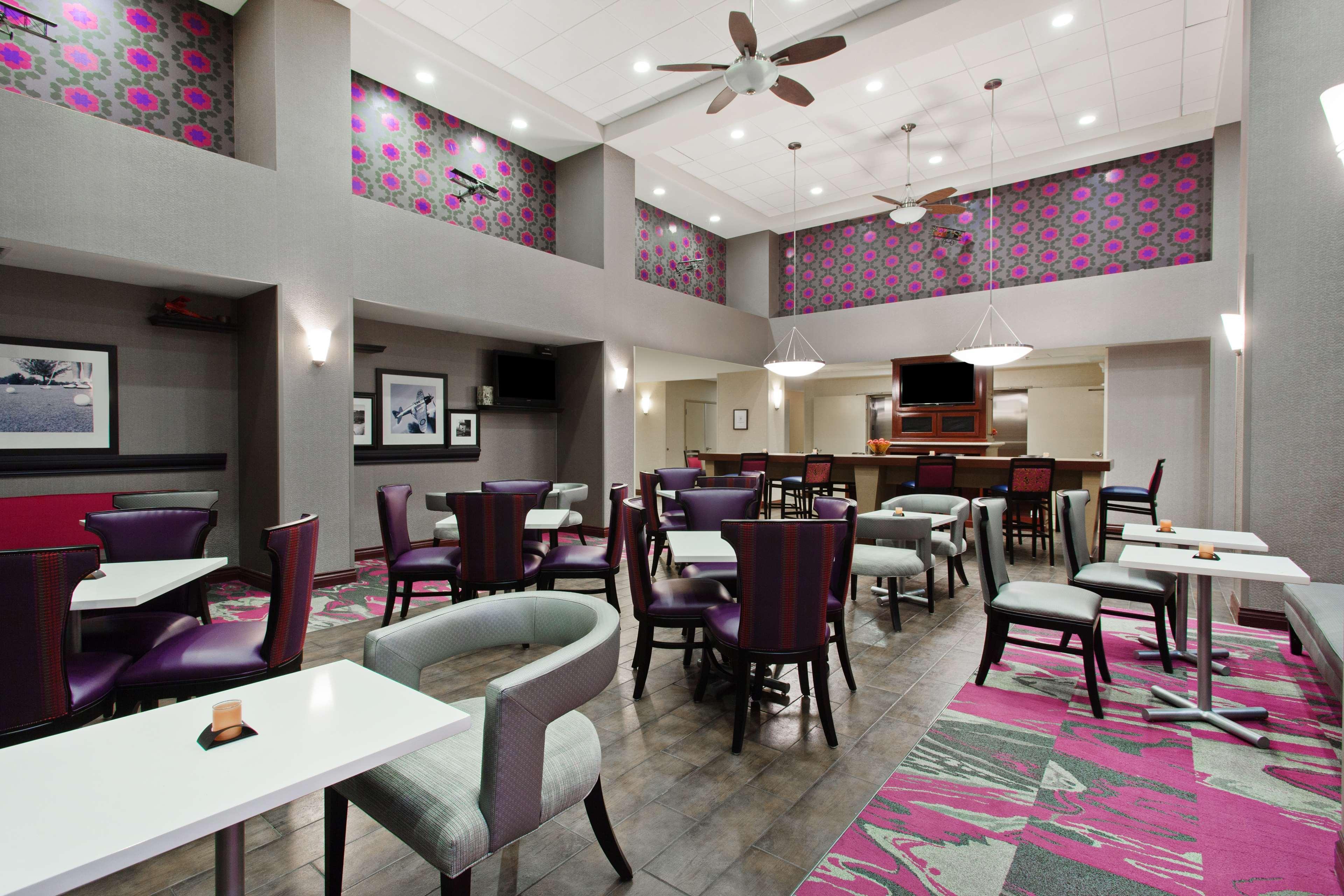 Hampton Inn & Suites Oakland Airport-Alameda Bagian luar foto