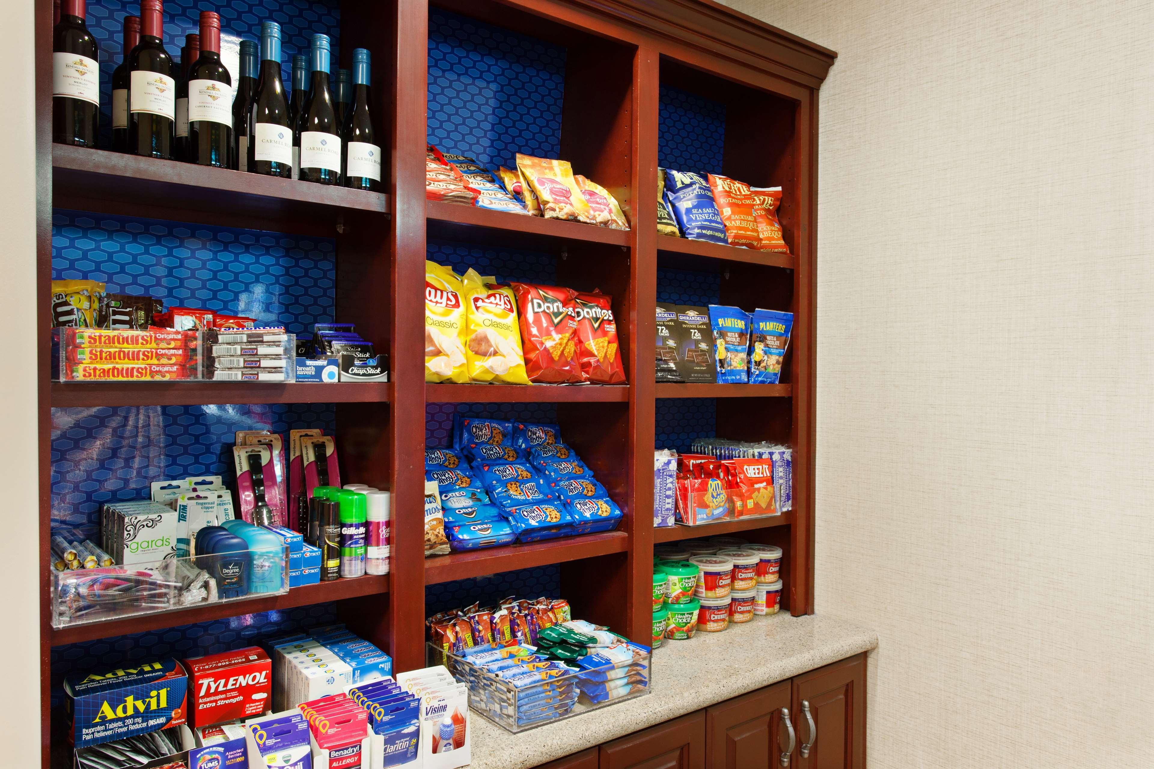 Hampton Inn & Suites Oakland Airport-Alameda Bagian luar foto