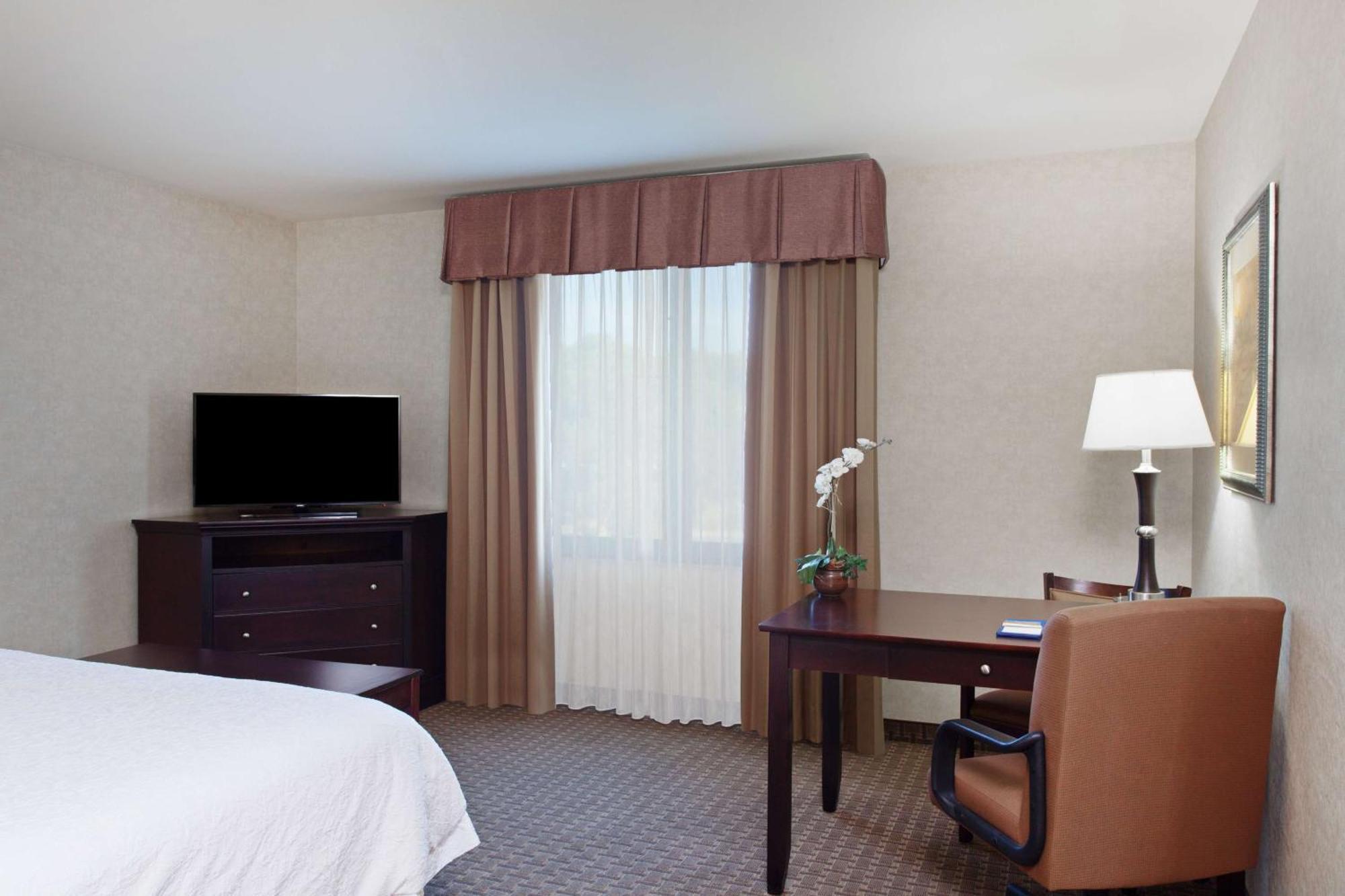 Hampton Inn & Suites Oakland Airport-Alameda Bagian luar foto