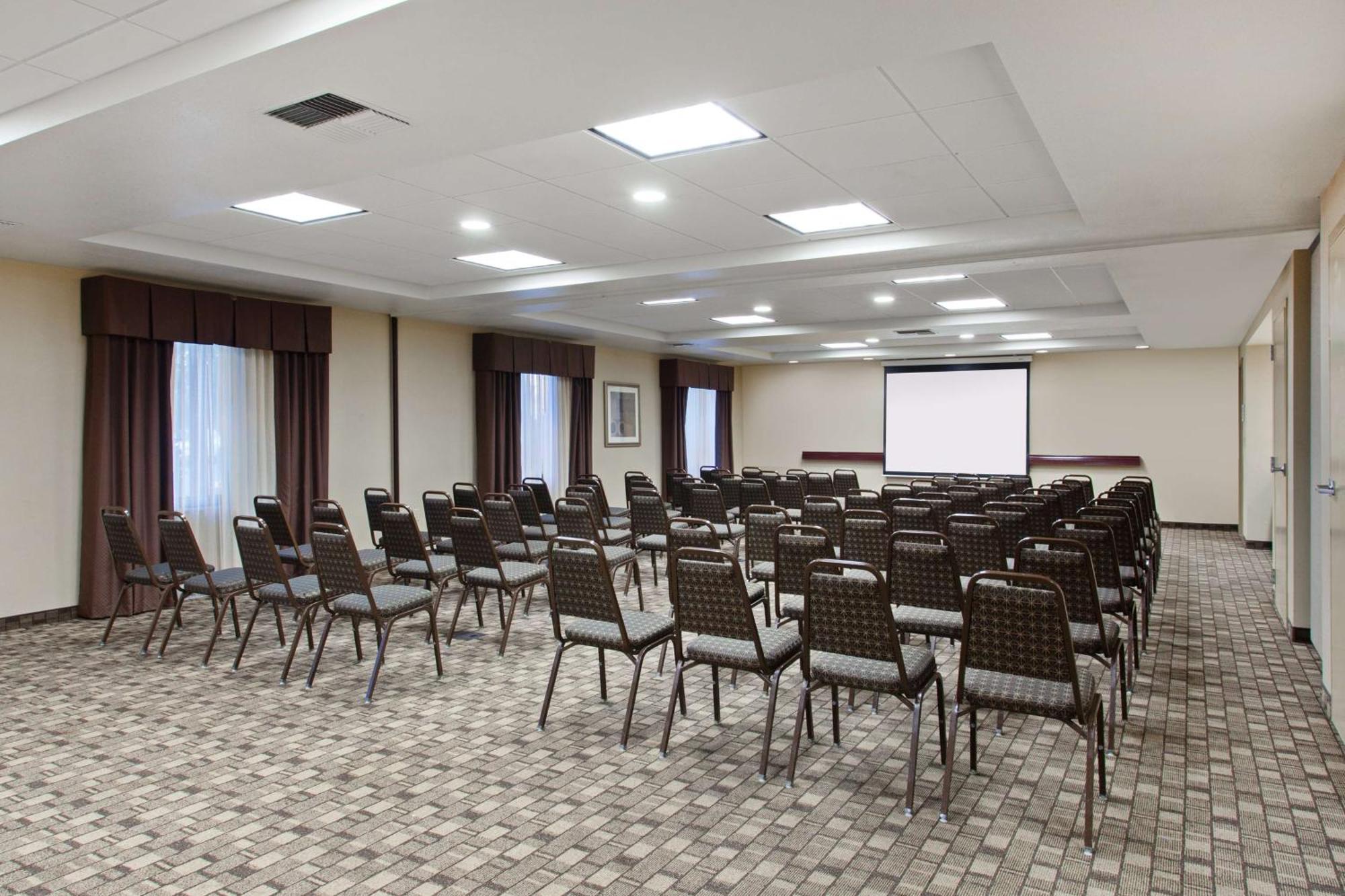 Hampton Inn & Suites Oakland Airport-Alameda Bagian luar foto