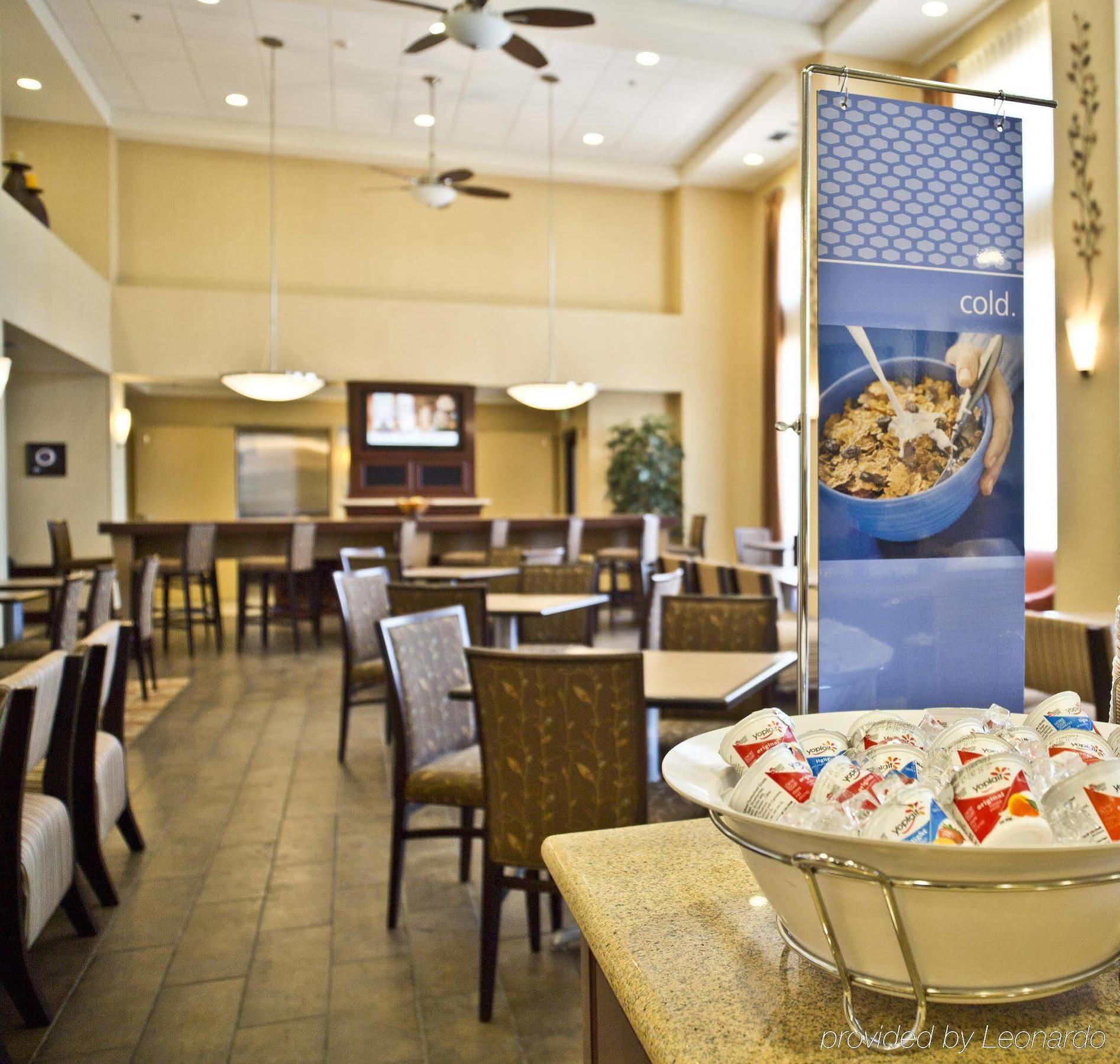 Hampton Inn & Suites Oakland Airport-Alameda Bagian luar foto